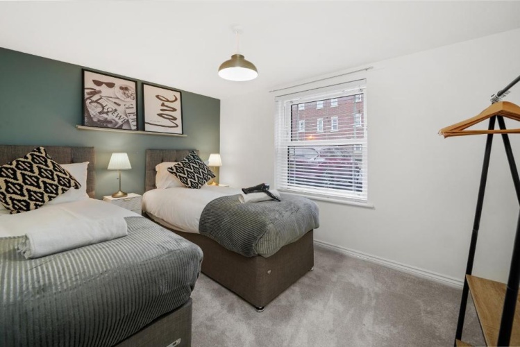 2 Bedrooms Apartment