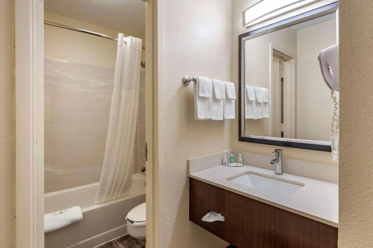 Quality Inn photo 46