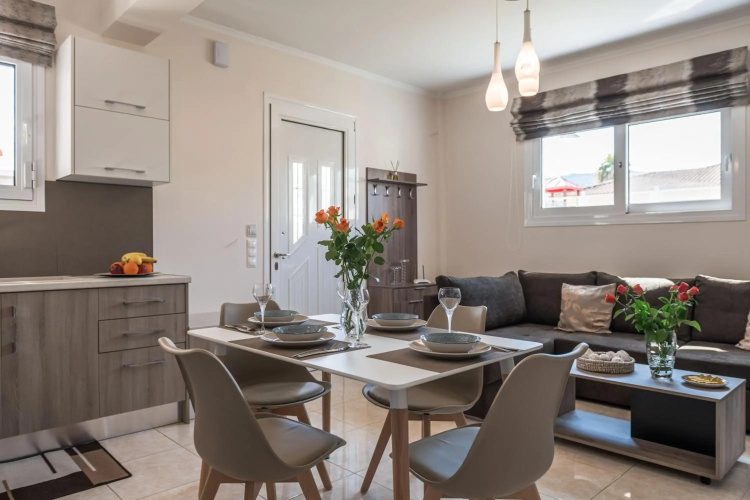 Effie's Two Bedroom Apartment