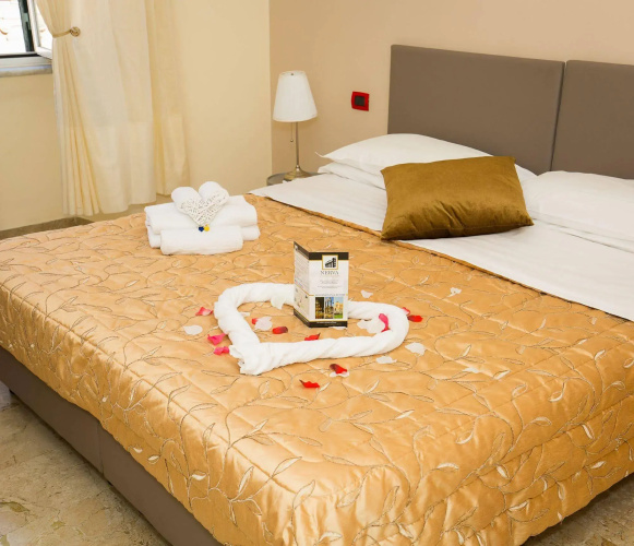 Nerva Accommodation