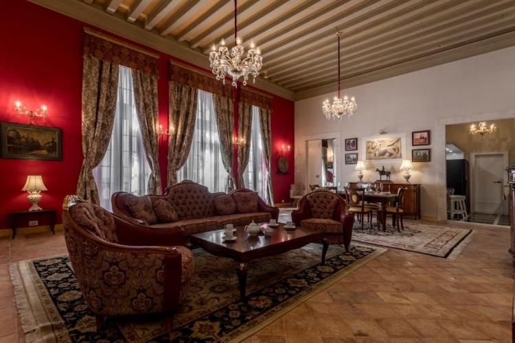 Superior Apartment