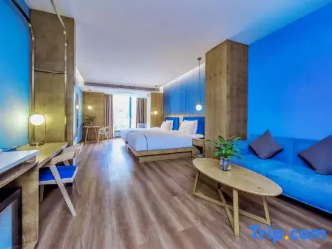 Youyang Manyue Hotel