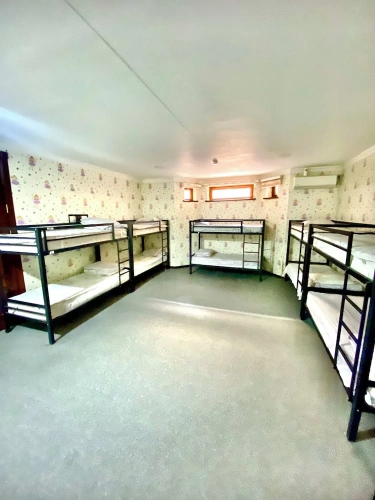 Economy room