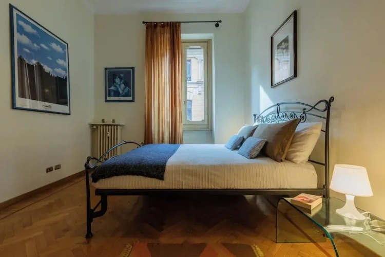 Apartment with balcony