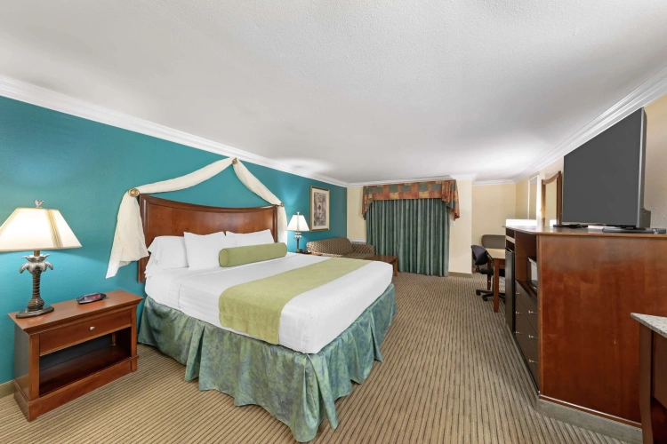 Standard Double room with balcony