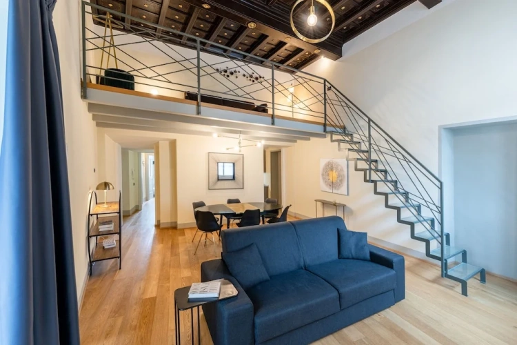 2 Bedrooms Classic Apartment with balcony