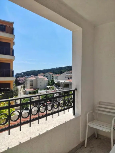 Apartments Gvozdenović