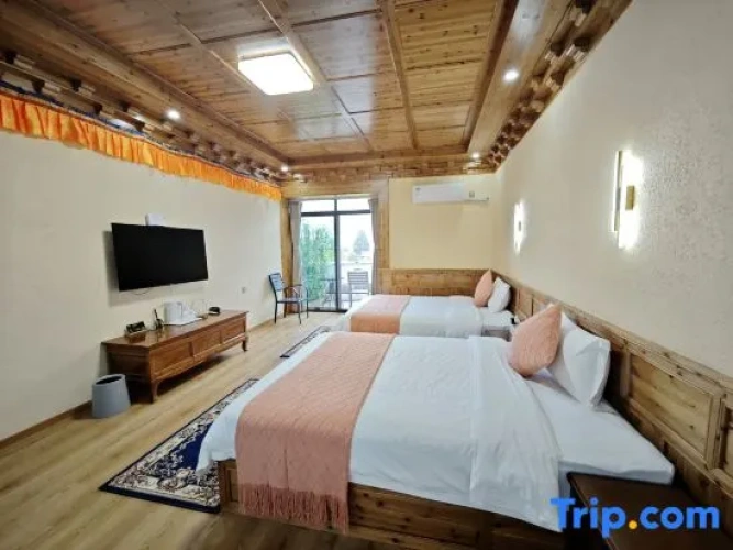 Standard Twin room with balcony