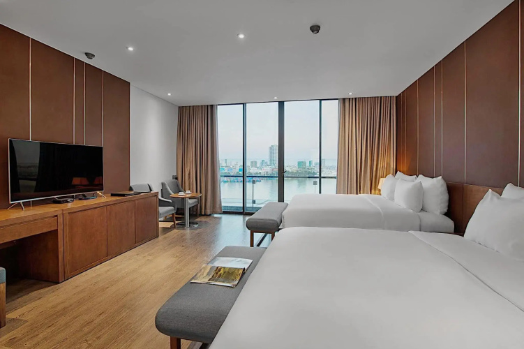 Avora Hotel