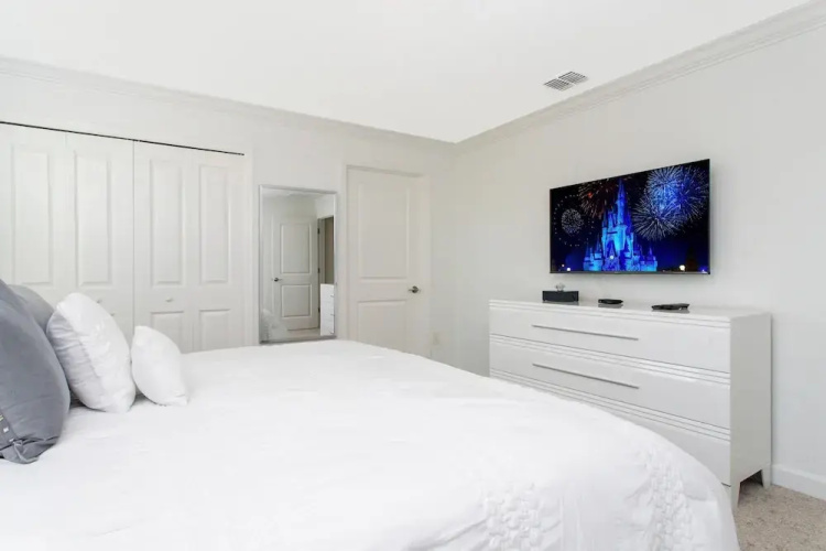 1056 LS - Luxury 4br/3ba - Champions Gate Bliss