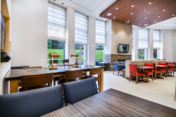 Holiday Inn Express & Suites Langley photo 28