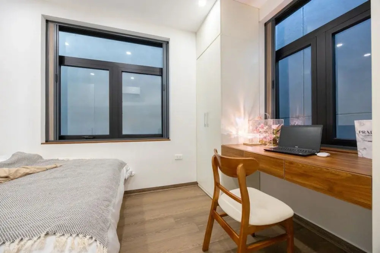 Urchin Apartment