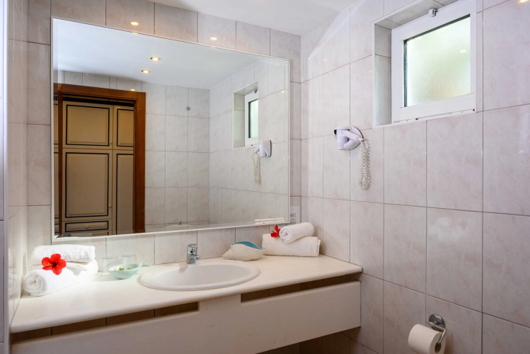 Istron Bay Hotel photo 9