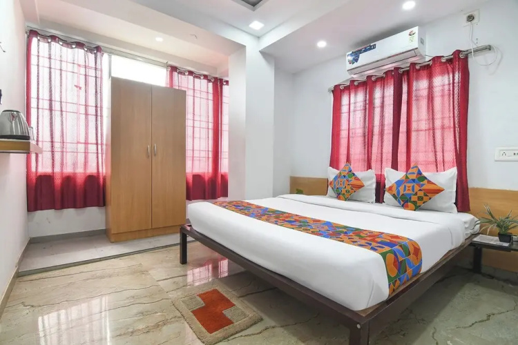 Fabhotel Westin Regency