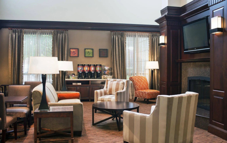Hampton Inn & Suites Washington-Dulles International Airport