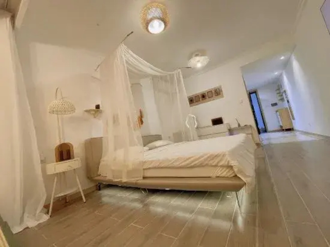 Apartment at first sight