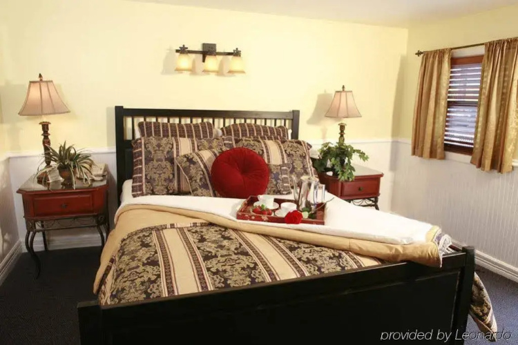 Delta King Hotel