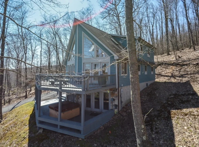 4 Bedrooms Cottage