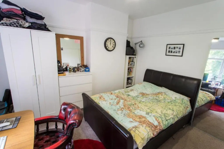 36B Burton Road