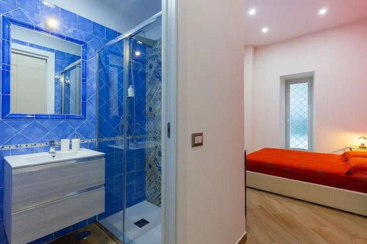 Vomero Rooms by Napoliapartments