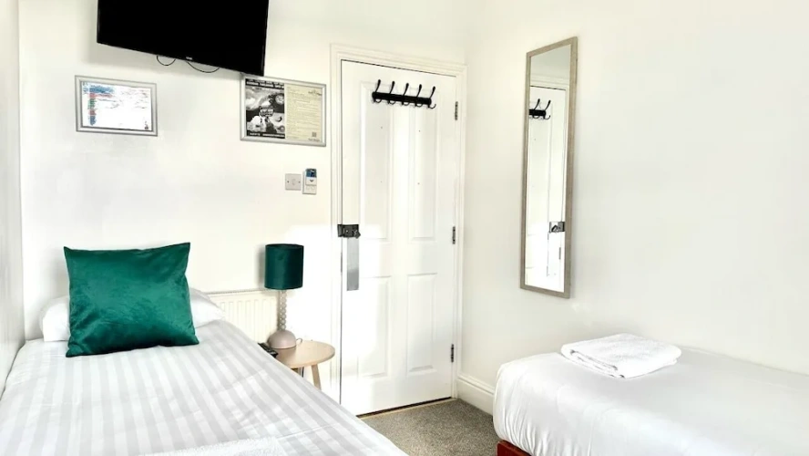 Economy Twin room