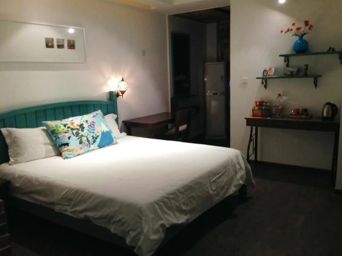 Eken Hotels