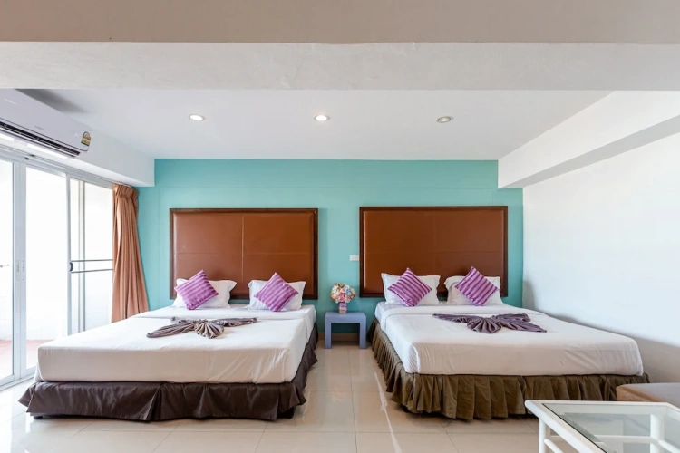 Deluxe Quadruple room