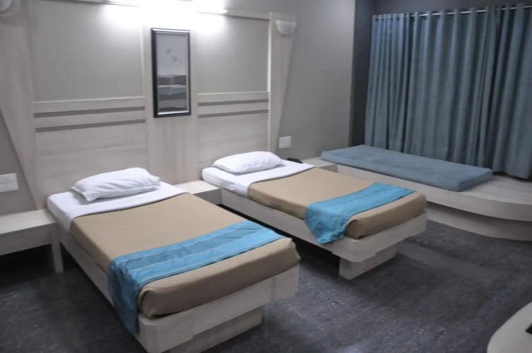 Lotus Hotel