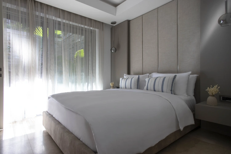 4 Bedrooms Villa