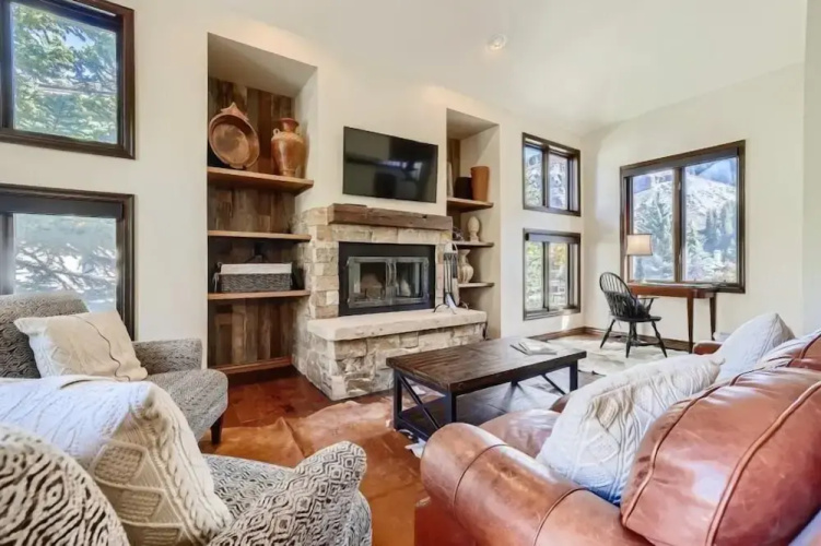 1-10 N. Fairway Drive
