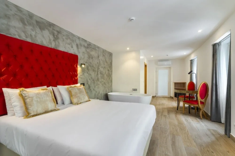 Superior Suite