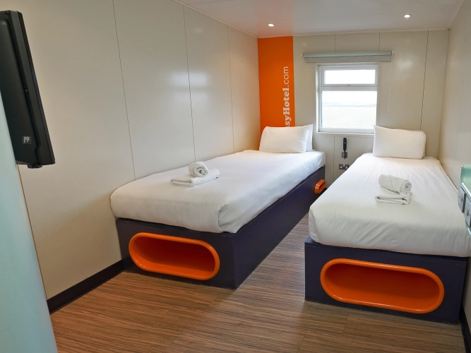 Standard Twin room