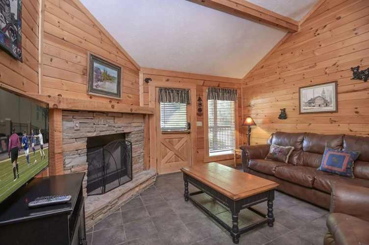 Eagles Hideaway by Eagles Ridge Resort