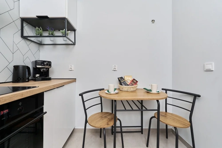 1 Bedroom Apartment with balcony