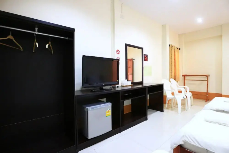 Meechoke Hotel