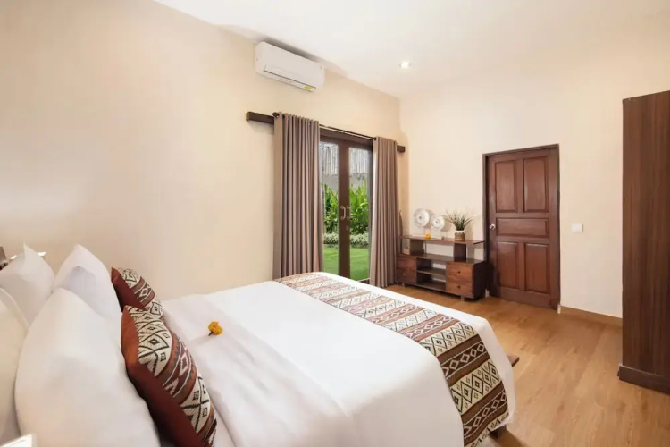 Red Lotus Villa Seminyak