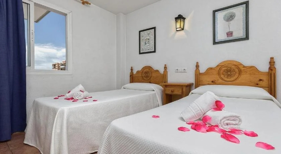 Apartamentos Embajador