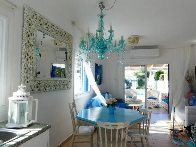 2bed Villa - Private Pool - Steps From the Beach!