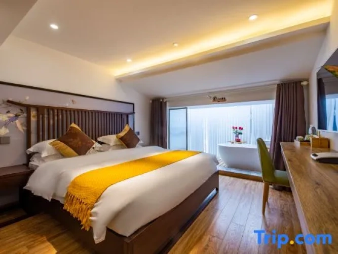 Standard Double room with balcony