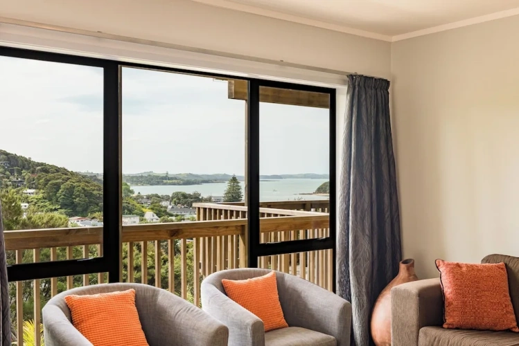 3 Bedrooms Apartment with sea view