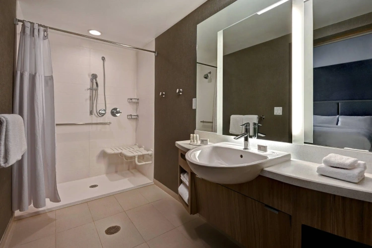 Quadruple Suite