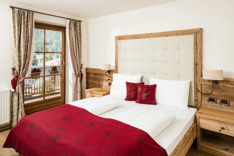 Suite with balcony