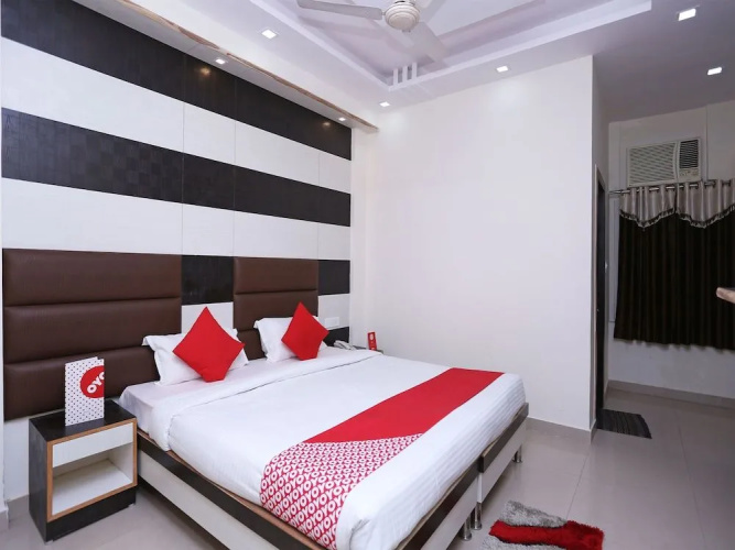 Laxmi Sadan Hotel