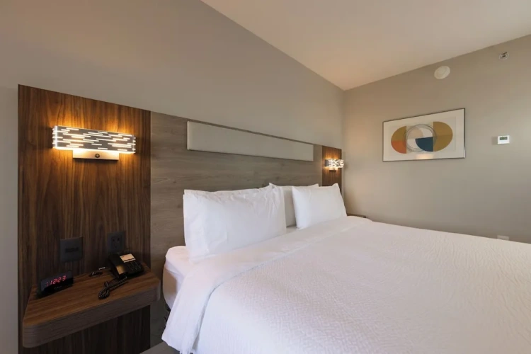 Double Suite with bay view