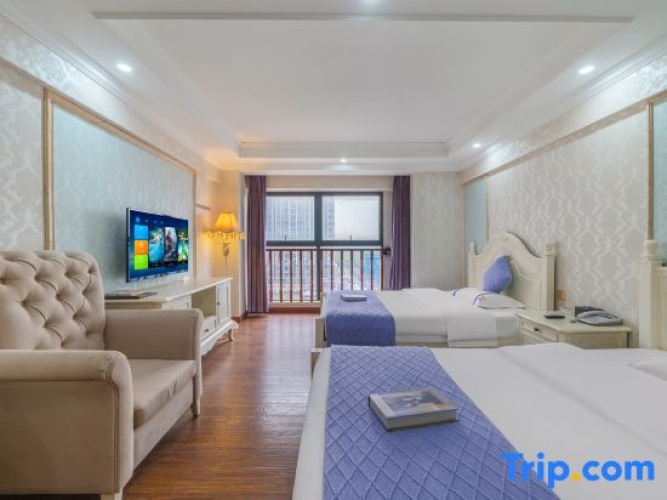 Deluxe Triple Duplex Suite