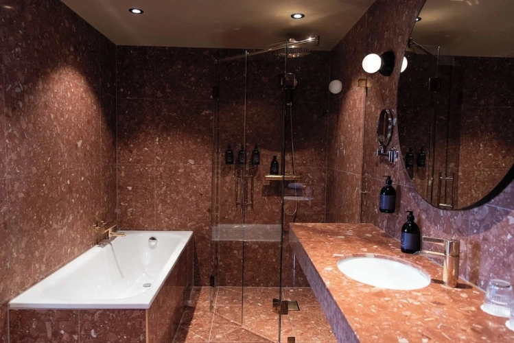 Suite with balcony