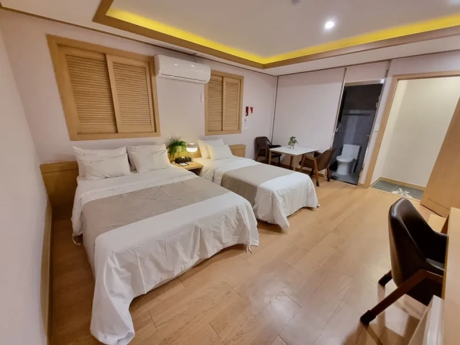 Standard Twin Family room