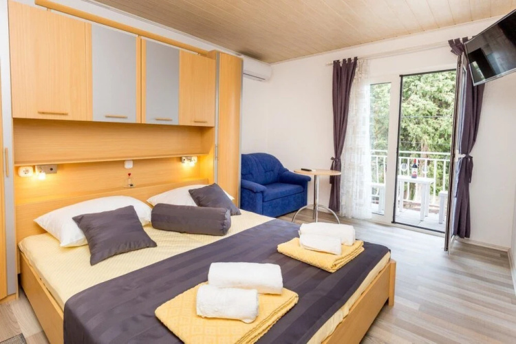 Lanterna Rooms