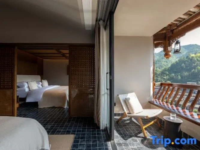 Family Suite with balcony