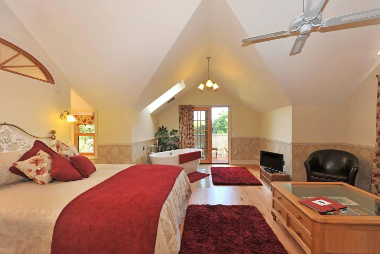 Baywick Inn